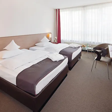 Hotel Mövenpick Am Aasee 5*
