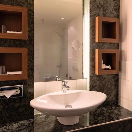 Hotel Mövenpick Am Aasee 5*